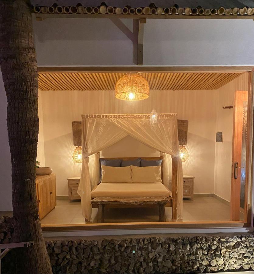 Met House Hotel Тулусдоо Екстериор снимка