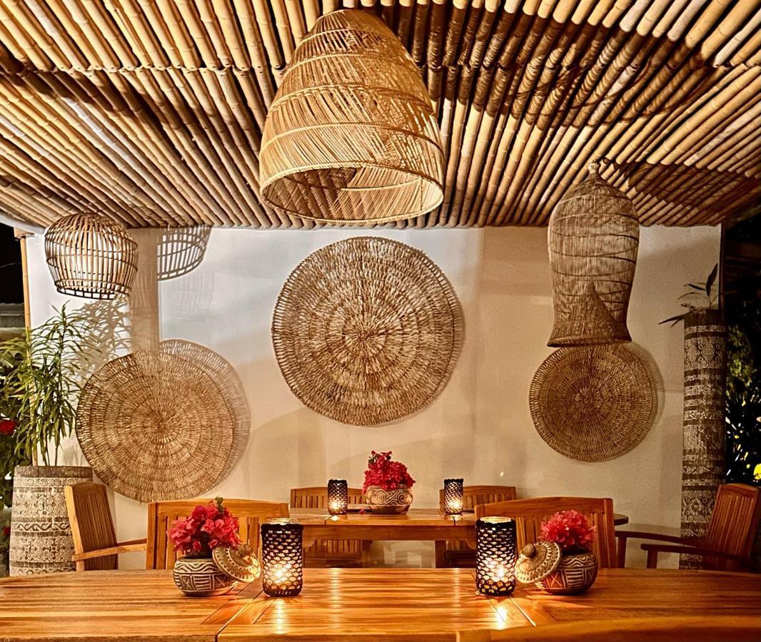 Met House Hotel Тулусдоо Екстериор снимка