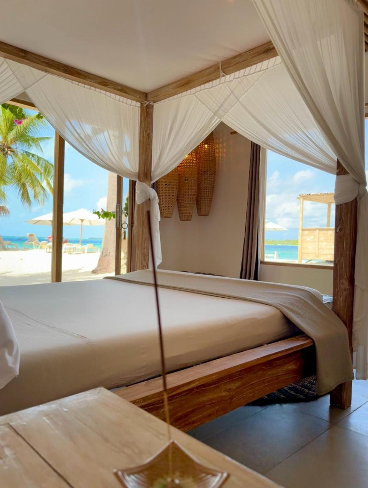 Met House Hotel Тулусдоо Екстериор снимка