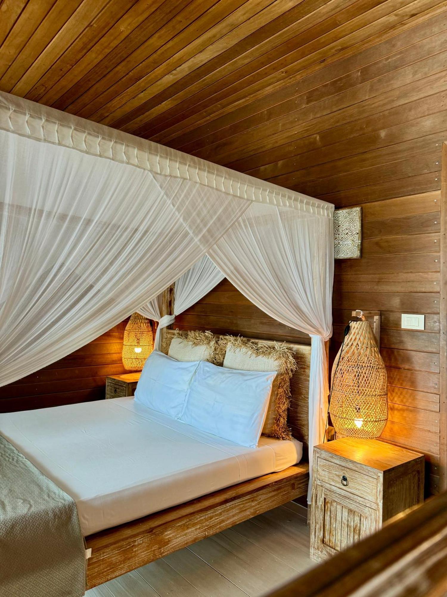 Met House Hotel Тулусдоо Екстериор снимка